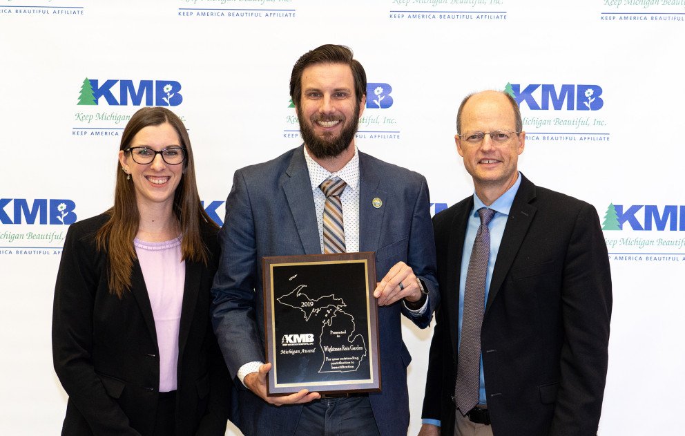 Ox Creek Rain Garden Wightman Accepting KMB Award