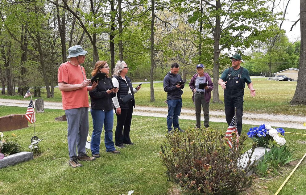 Lake Shore Cemetery Mapping volunteer instruction